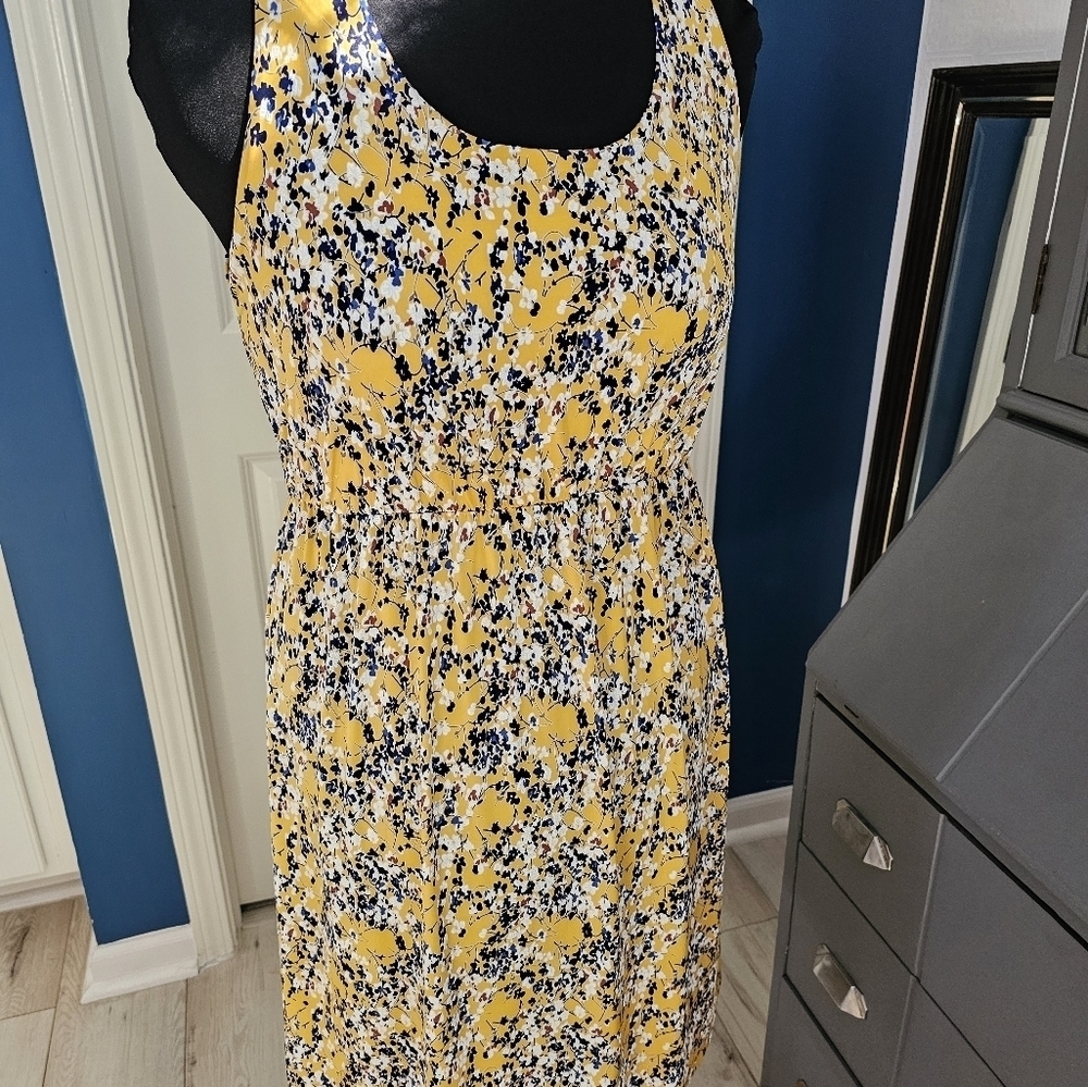 Chic Yellow and White Midi Dress